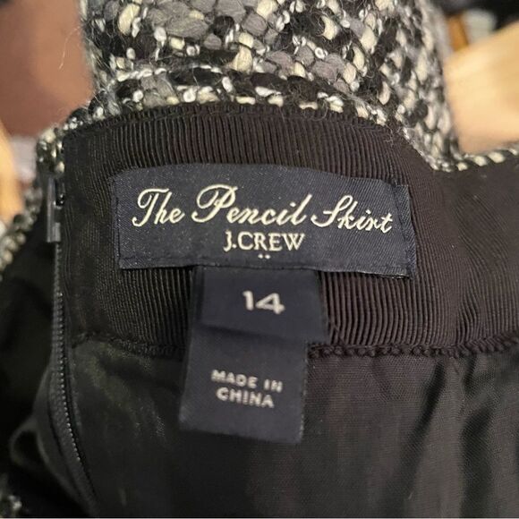 J. Crew Factory Black and White Tweed The Pencil Skirt - Picture 4 of 4